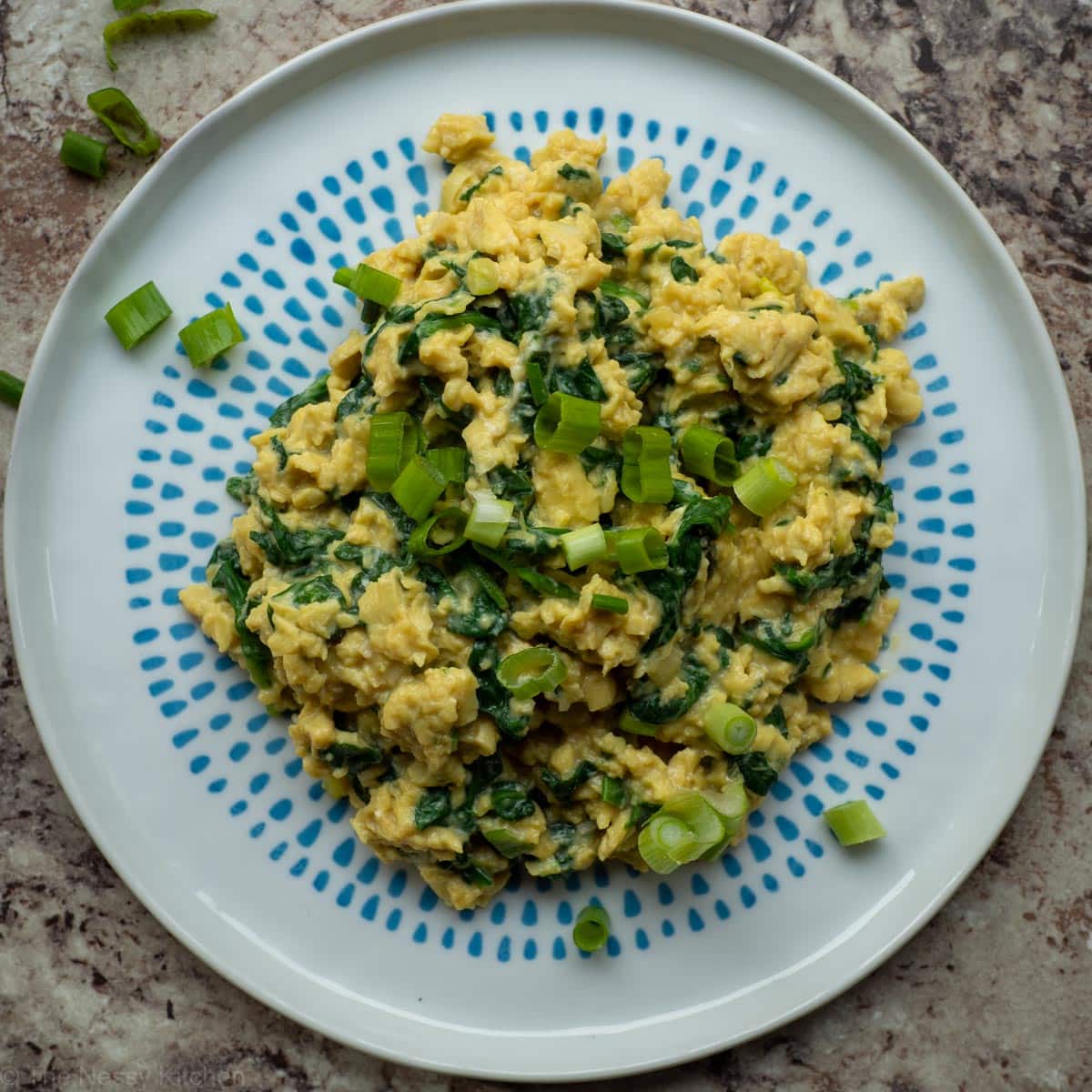 Chinese Inspired Scrambled Eggs - The Nessy Kitchen