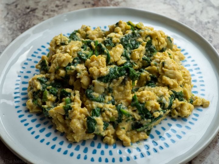 Chinese Inspired Scrambled Eggs - The Nessy Kitchen