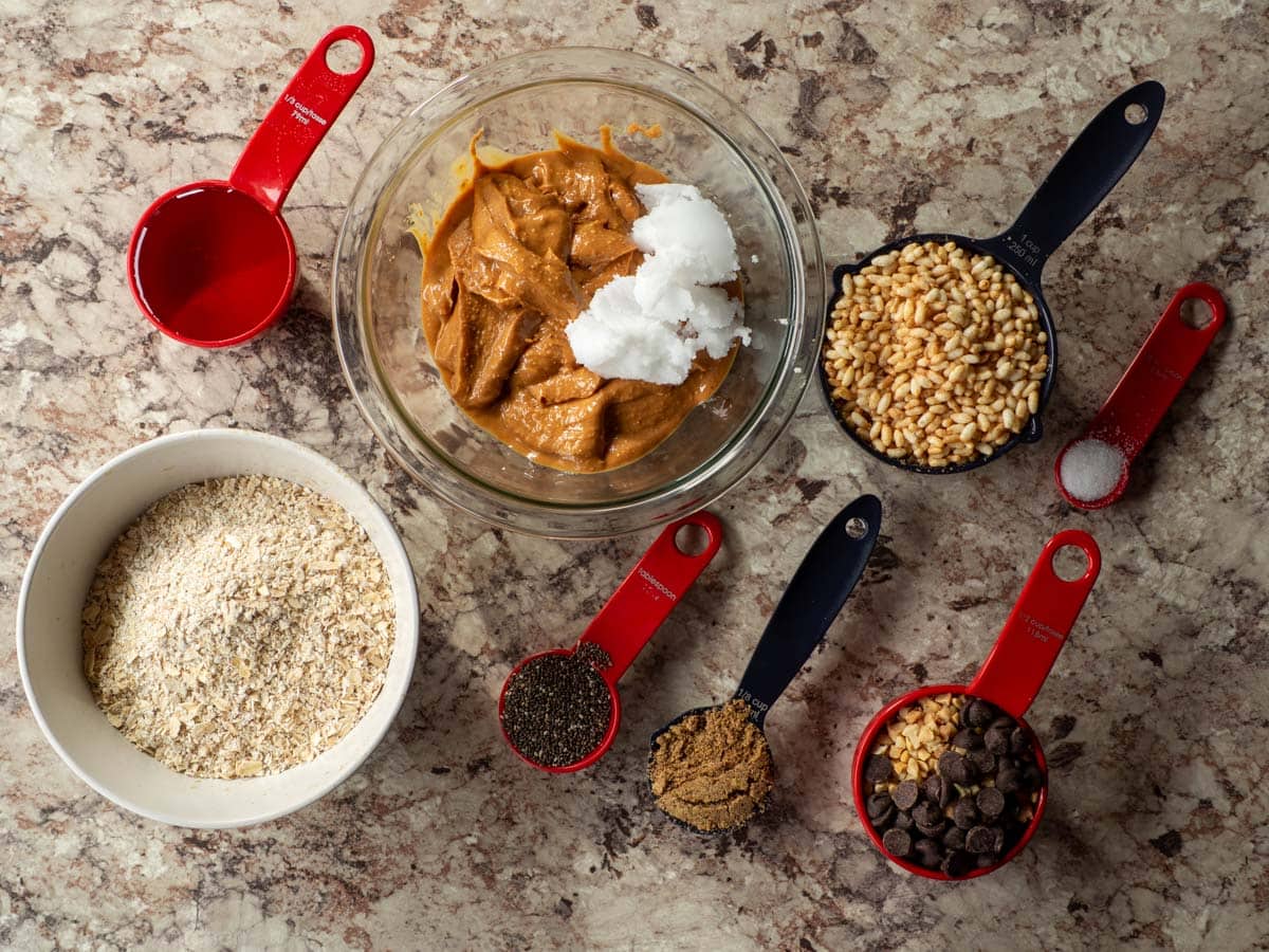 Ingredients for peanut butter snack bars.