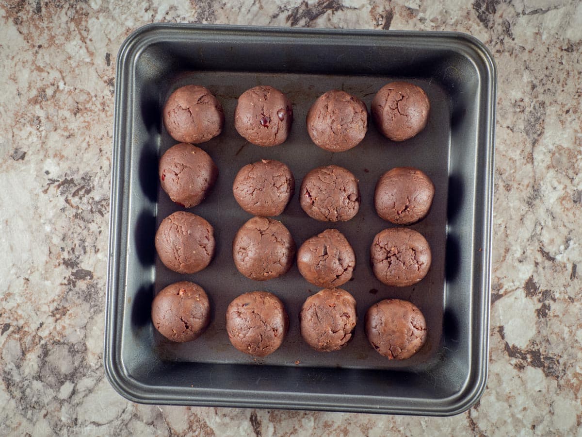 Protein balls rolled and placed in a dish.